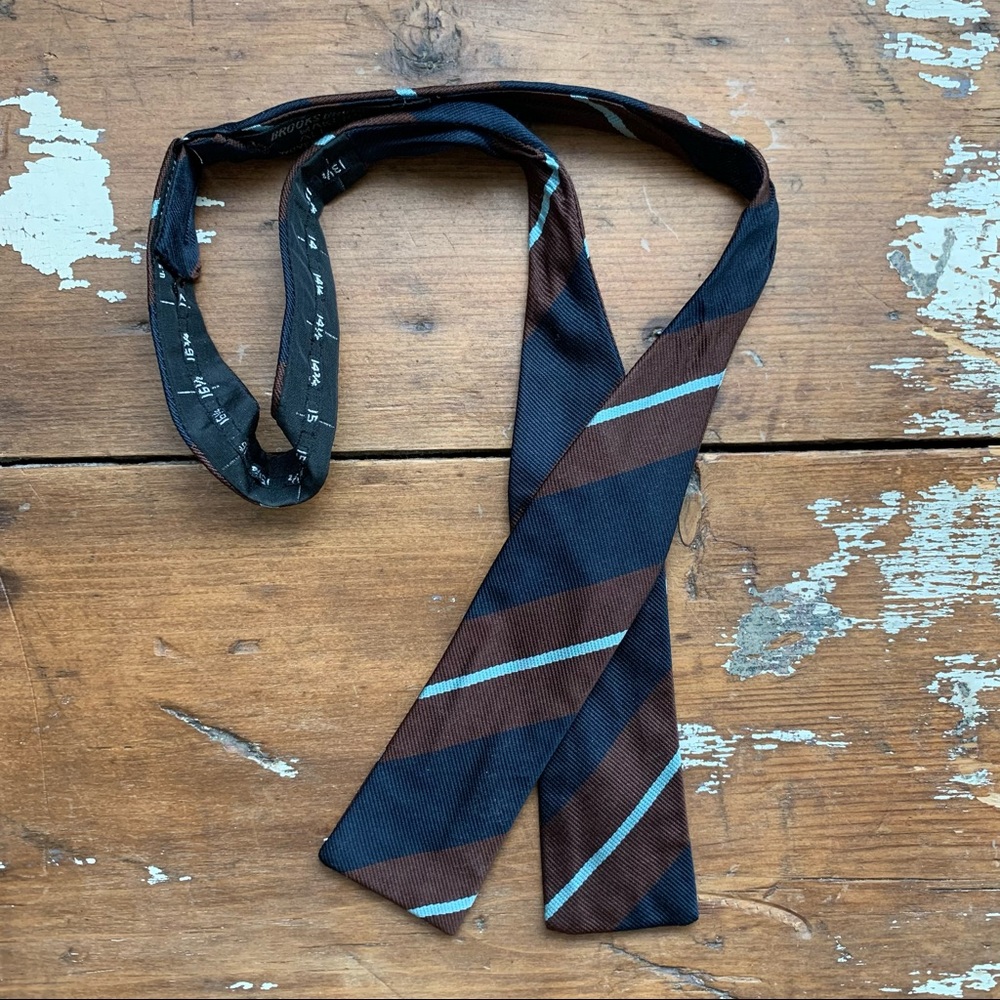 Vintage Brooks Brothers Adjustable Blue and Brown Bow Tie